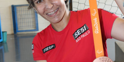 Atleta medalhista de Bronze no paravolei