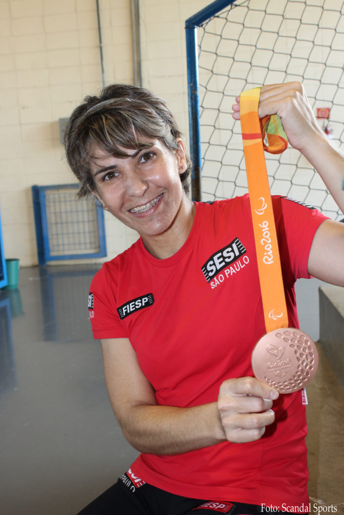 Atleta medalhista de Bronze no paravolei